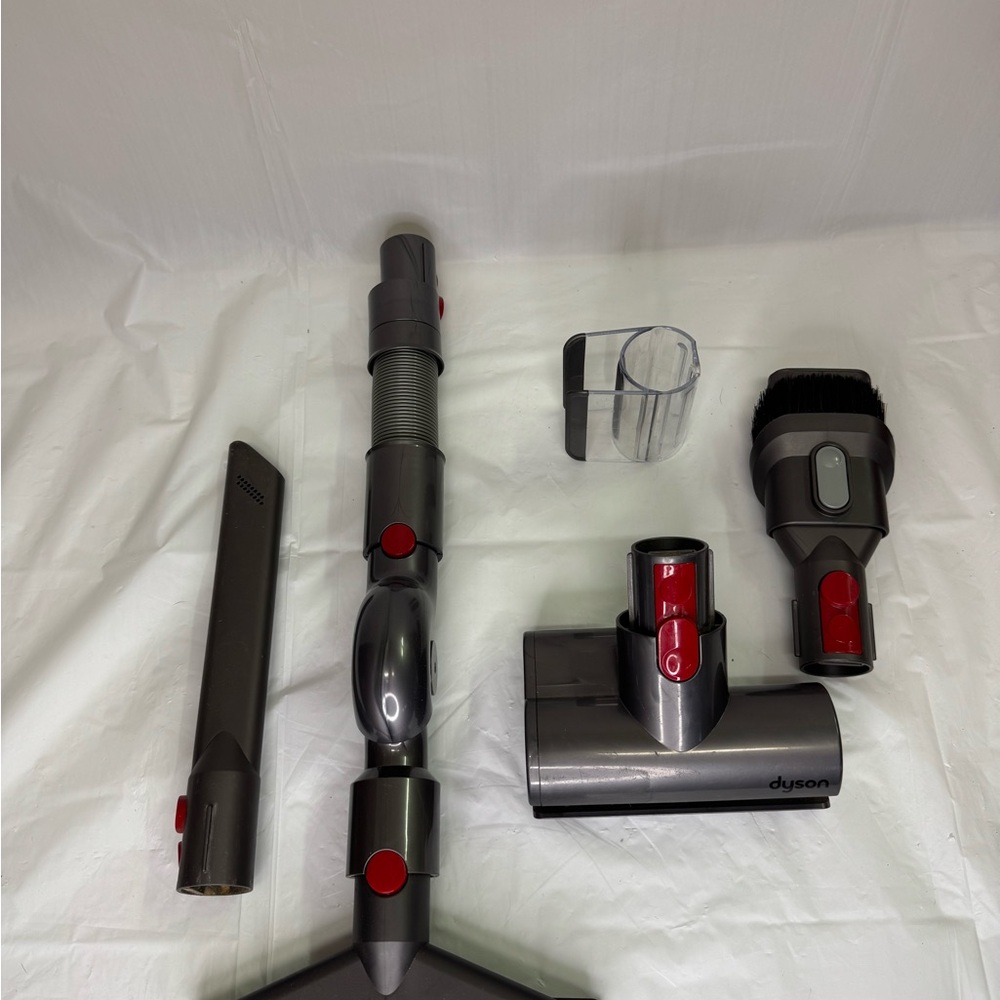 Dyson Cleaning Tool Kit - Black and Red